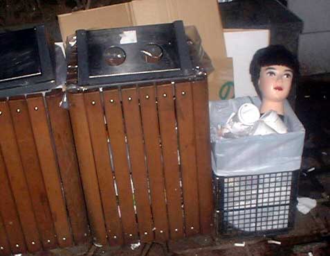 �a�J�̃S�~��