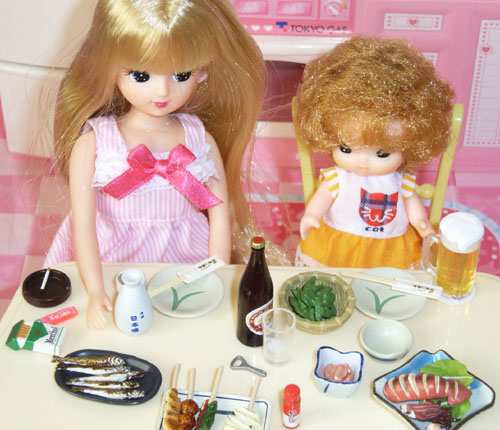 ���������A���J�����A���w�T�N���̂����Ɏ��Ȃ�Ă���������Ă��Ă����̂��I�H�^�o�R�܂ŋz���Ă��B�E�E�E����܂Ă�A���ナ�J�����Ȃ�1967�N���܂ꂾ���炽���Ղ蒆�N�ł���I���Ȃ��B���Ȃ݂ɐ��i�̓��[�����g�̐H�߁E�Ղ��������V���[�Y�B�S�����ׂĂ͂��܂��񂪁A���ۂɂ͂��Ȃ肽�����񔃂��Ă��܂�